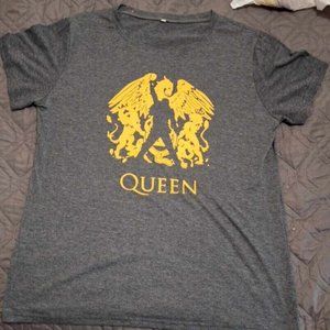 Queen Womens Band Tee Size XL Very Soft